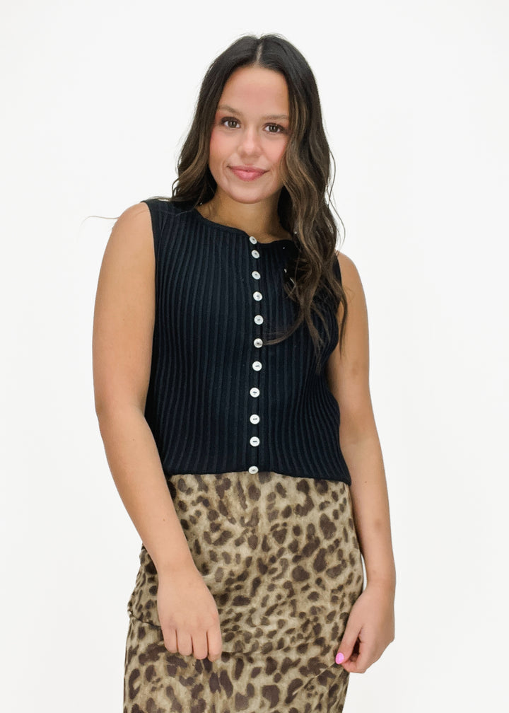 Black pleated tank top vest with button front