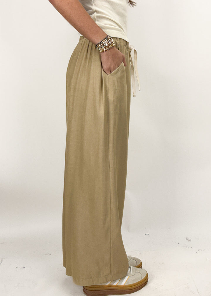Tera Wide Leg Pants