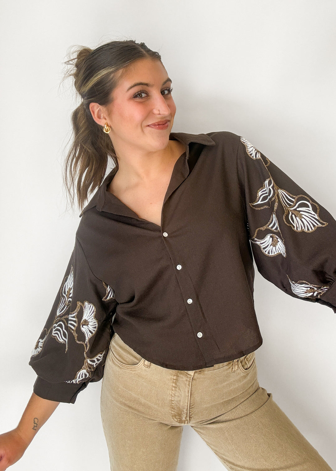 Ella Embroidered Puff Sleeve Top