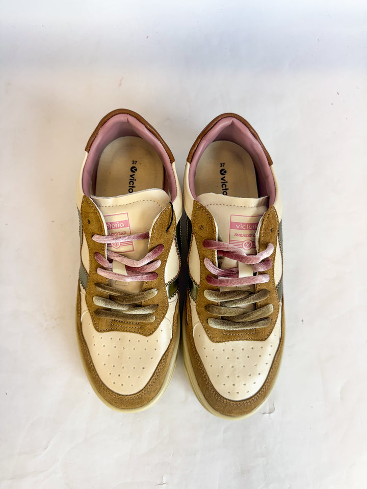 Victoria Viento Sneakers