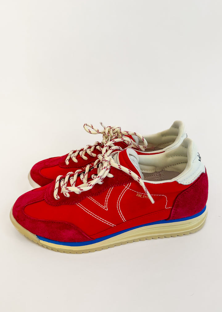 Victoria Saturno Sneakers